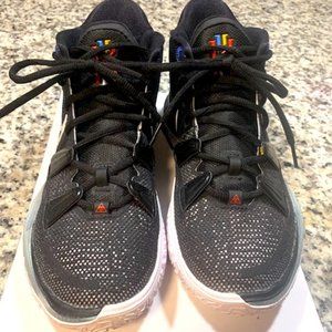 Kyrie 7 Basketball Shoe